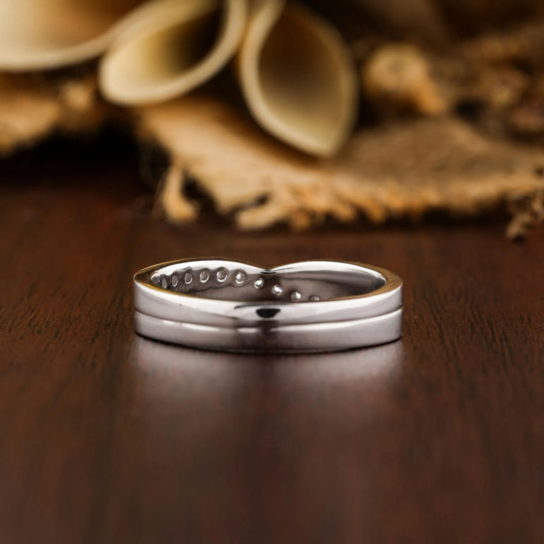 0.294+ Carat Round Cut Diamond Ring, Engagement Ring, Wedding Ring, E Color, VVS2-VS2 Clarity