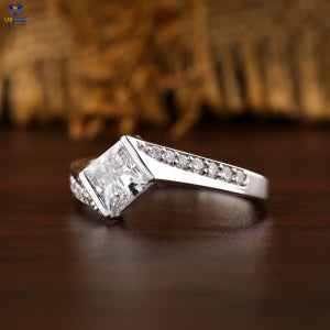 1.20+ Carat Princess and Round Brilliant Cut Diamond Ring, Engagement Ring, Wedding Ring, E Color, VVS2-VS2 Clarity