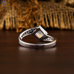 1.20+ Carat Princess and Round Brilliant Cut Diamond Ring, Engagement Ring, Wedding Ring, E Color, VVS2-VS2 Clarity