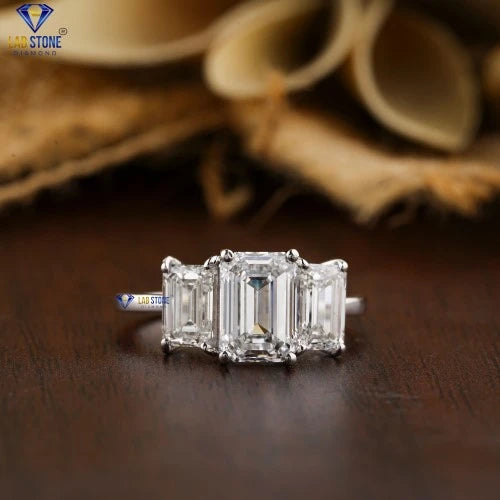 2.75+ Carat Emerald Cut  Diamond Ring, Engagement Ring, Wedding Ring, E Color, VVS2-VS2 Clarity